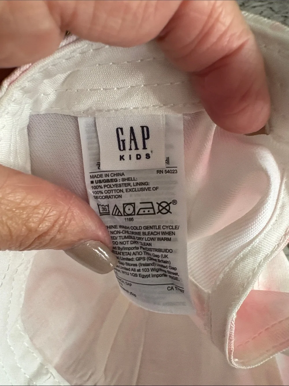 GAP KIDS, TIE-DYE CAP, HAT, BALL HAT, PINK AND WHITE TIE-DYE NEW Sz sm/med kids